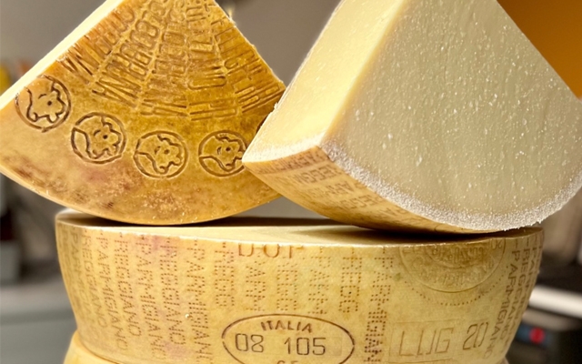 Parmigiano Reggiano de vaca Bruna